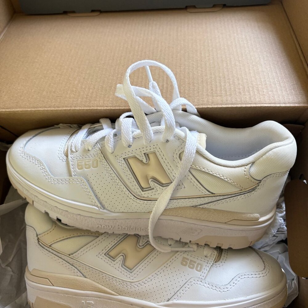 Women's New Balance 550  Sz 6.5 - Picture 3 of 7